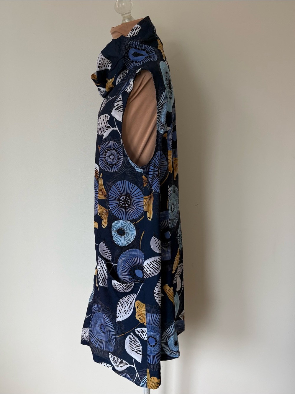 Liv by Habitat Easy Cowl Crimped Navy Floral Lagenlook Pockets Dress EUC Sz L - Picture 3 of 7